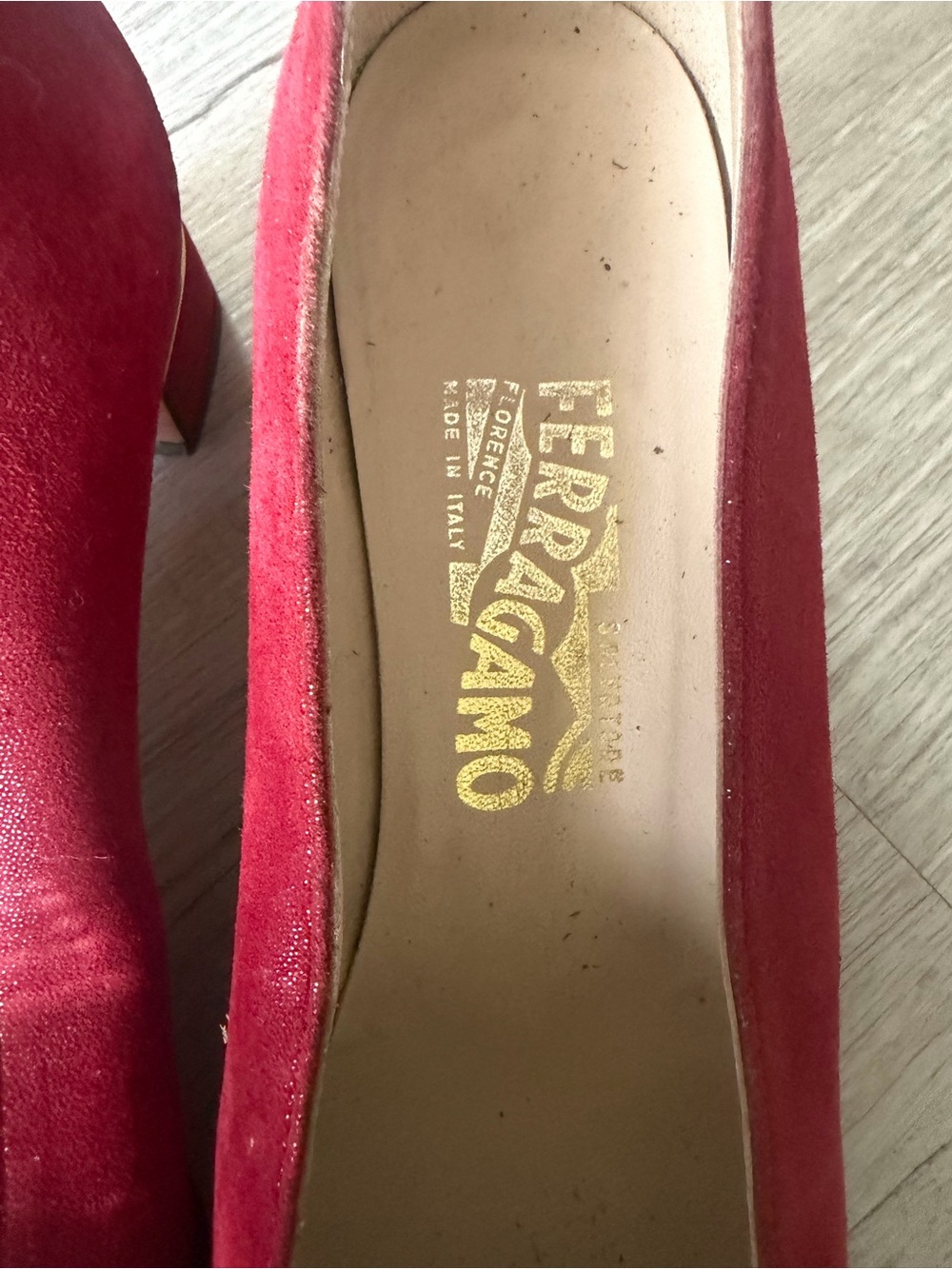 Red Suede Women's Pumps with Classic Rounded Toe 10.5 2A - Picture 3 of 7